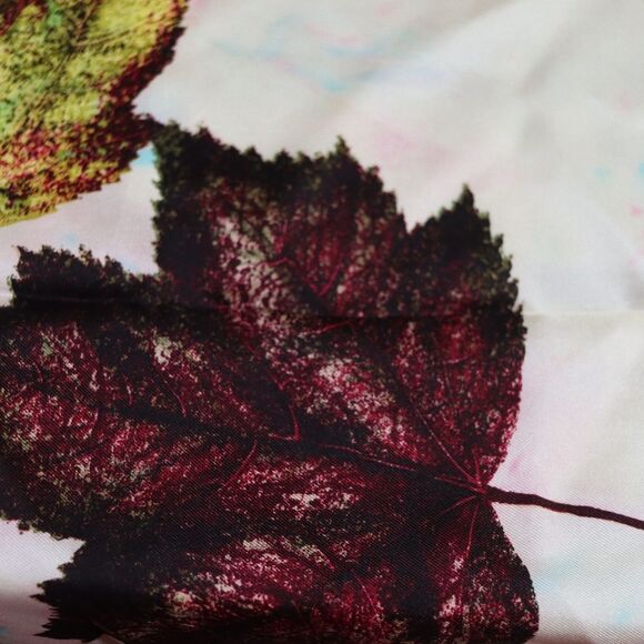 Perry Ellis Vintage Silk Leaf Print Scarf 40x38 Whimsical Rustic Sophisticated - Picture 10 of 10